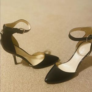 Like NEW! Nine West Black Leather